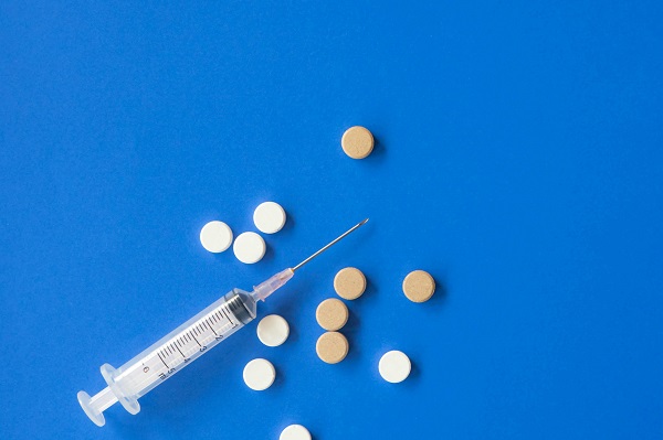 THE COMPLETE GUIDE TO VITAMIN B12 INJECTIONS: BENEFITS, SYMPTOMS, AND FINDING THE RIGHT PROVIDER