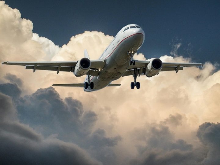 Delta Flight DL275 Diverted LAX : What We Know So Far