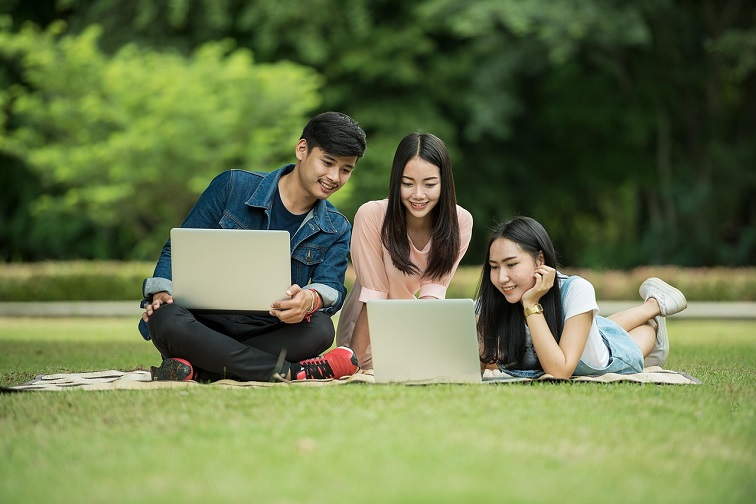 8666850904 : Building the Future of Connection