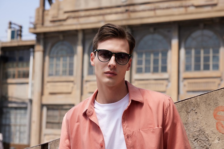 The Power of Style: Chess Menswear for Confident Men