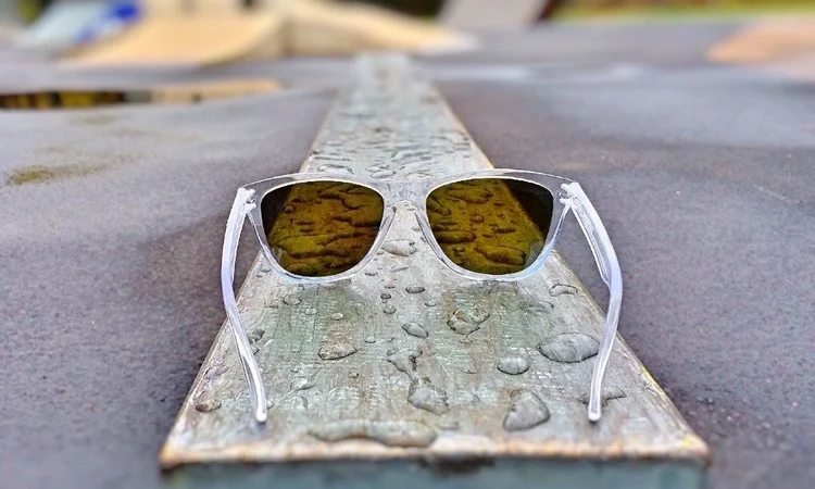 How Frame Design Influences Eye Protection From the Sun